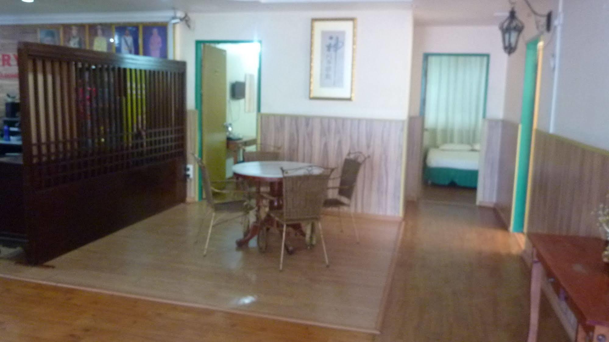 7 Hung Hung Inn Kota Kinabalu Luaran gambar