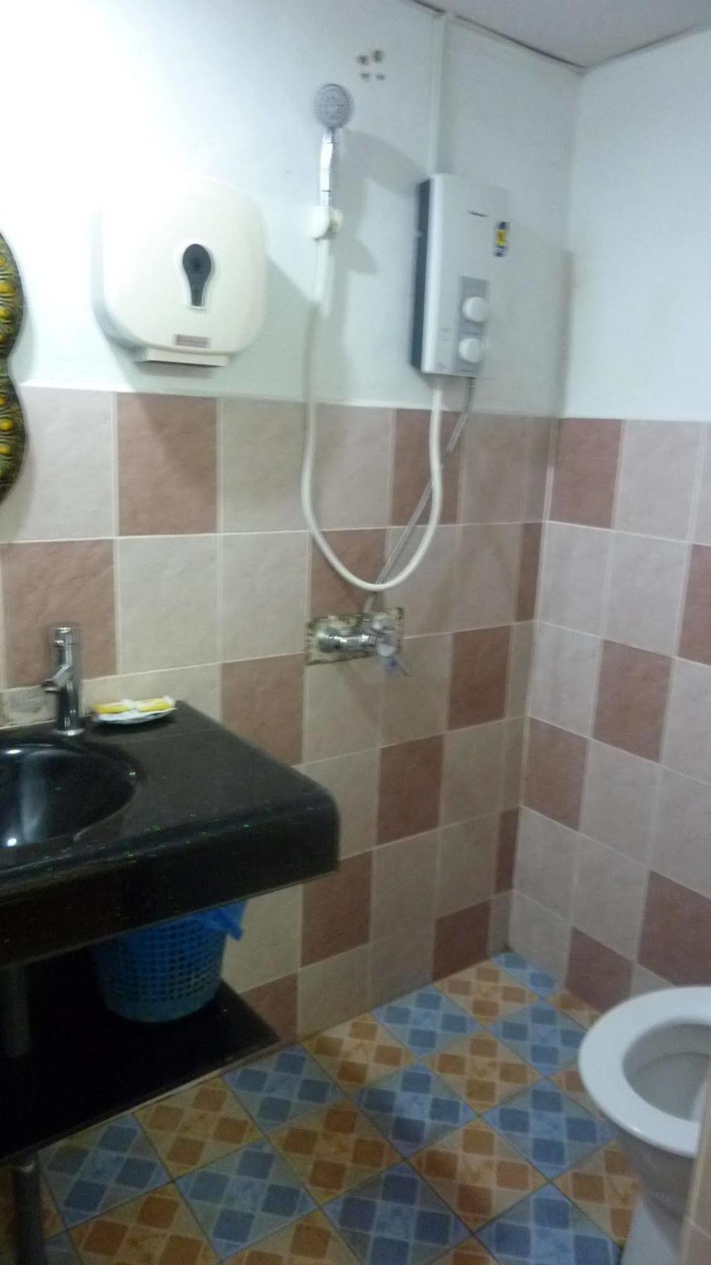 7 Hung Hung Inn Kota Kinabalu Luaran gambar